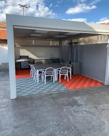 луксозна - стрелча, джакузи с минерална вода Vilă Strelcea