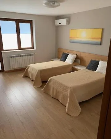 луксозна - стрелча, джакузи с минерална вода Villa Strelcha