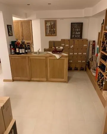 луксозна - стрелча, джакузи с минерална вода