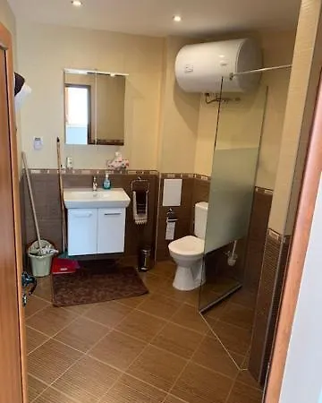 луксозна - стрелча, джакузи с минерална вода * Strelcha