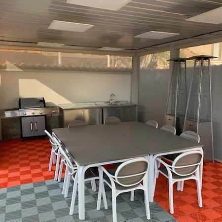 Villa луксозна - стрелча, джакузи с минерална вода *