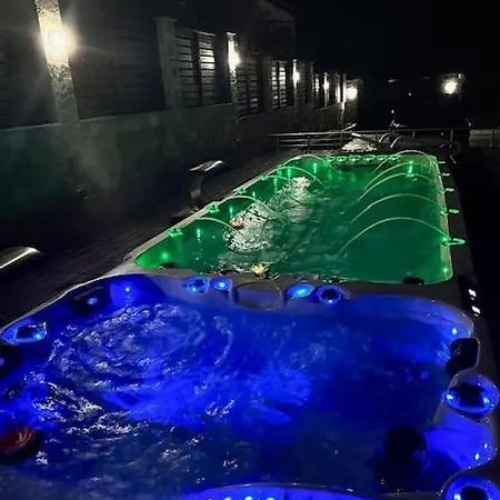 Villa луксозна - стрелча, джакузи с минерална вода Strelcha