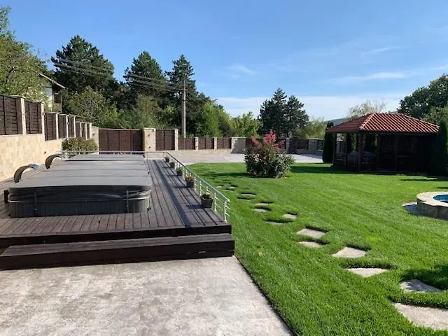 луксозна - стрелча, джакузи с минерална вода ヴィラ *