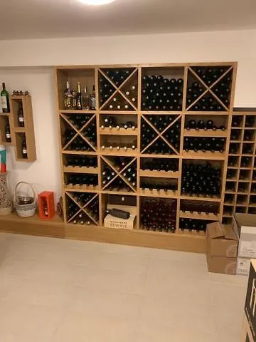 луксозна - стрелча, джакузи с минерална вода ヴィラ ストレルチャ