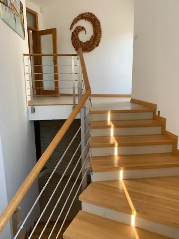 луксозна - стрелча, джакузи с минерална вода *