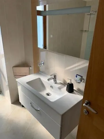 луксозна - стрелча, джакузи с минерална вода ヴィラ