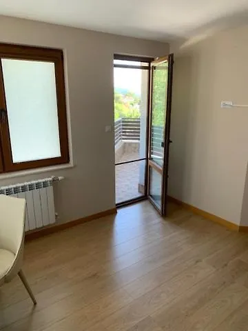 ヴィラ луксозна - стрелча, джакузи с минерална вода *