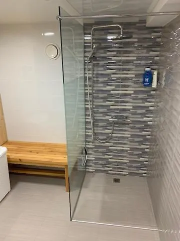 ヴィラ луксозна - стрелча, джакузи с минерална вода