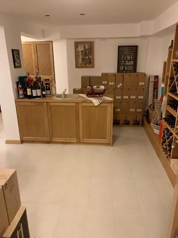 луксозна - стрелча, джакузи с минерална вода