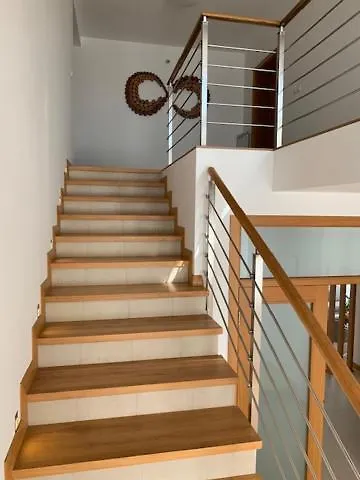 луксозна - стрелча, джакузи с минерална вода ヴィラ ストレルチャ